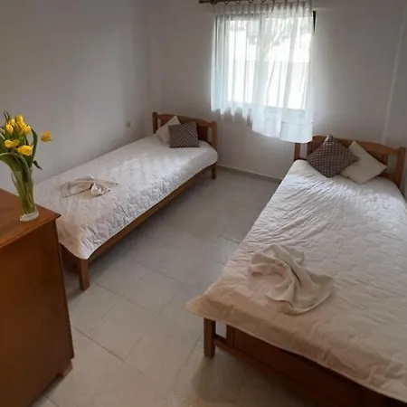 Holiday home Galini Retreat *